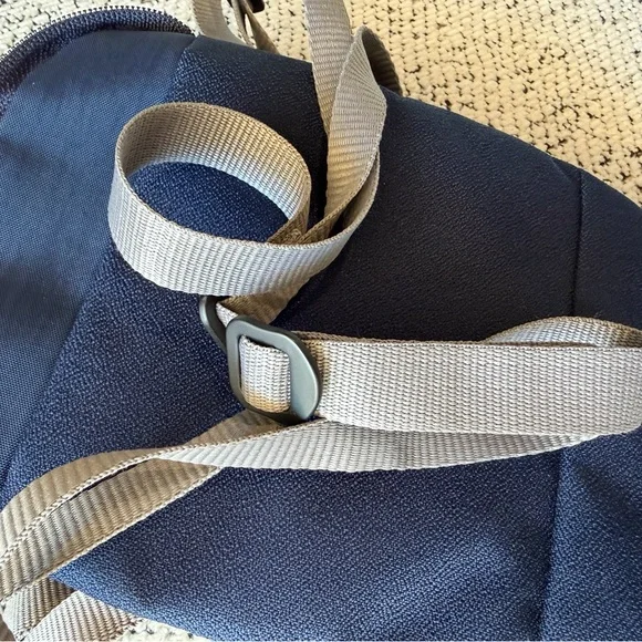 Bellroy City Pouch Navy and Gray Messenger Bag - Picture 10 of 10